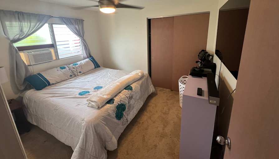 Ric's room