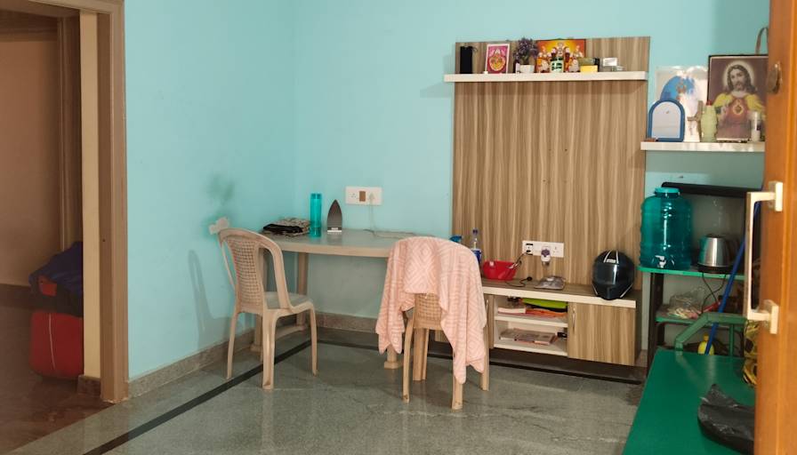 Mishal Reji's room