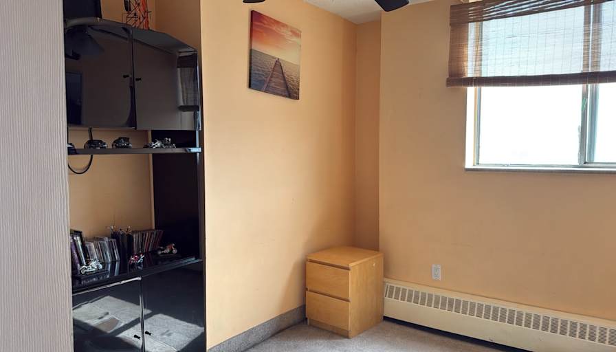 Marina Uriostegui Vargas's room