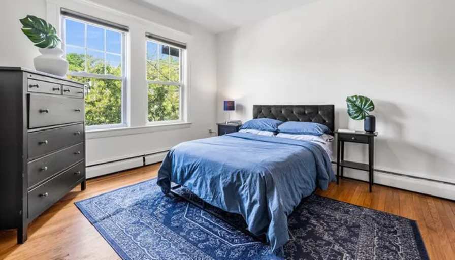 Gale's room