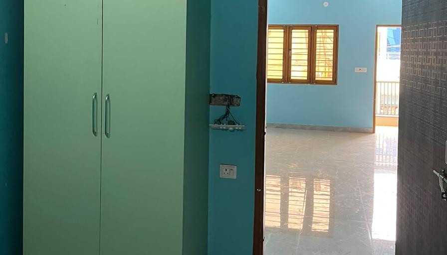 Ayush Singh's room
