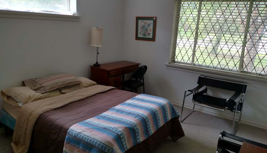 Tom's room