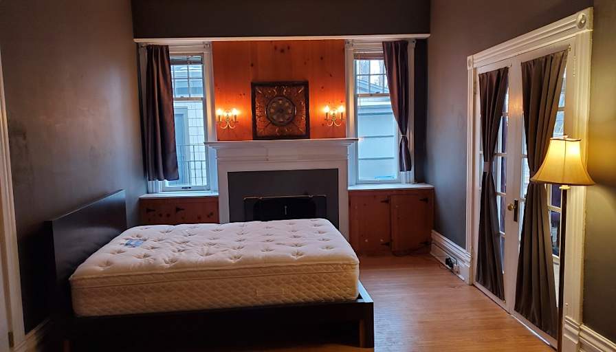 Kelly's room