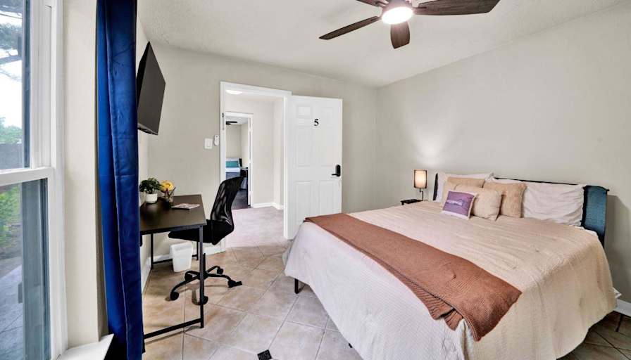 PadSplit's room