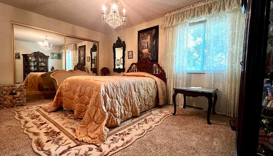 Estelle's room