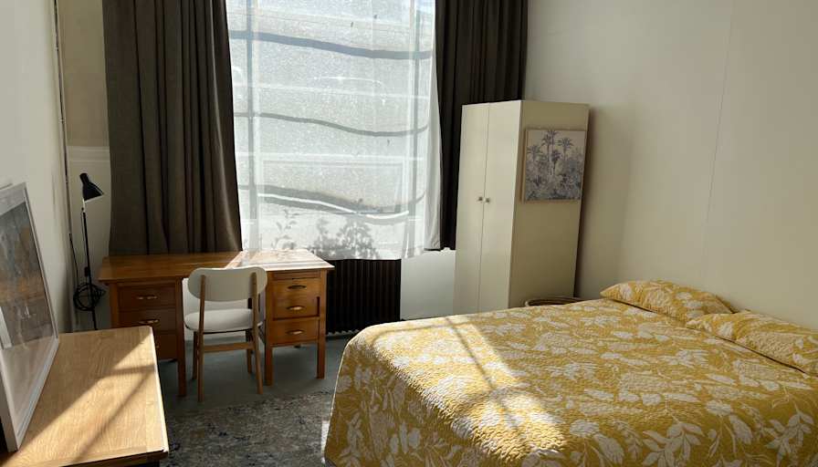 Anna's room