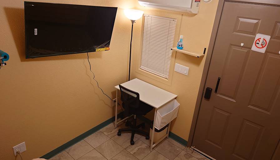 Davin's room