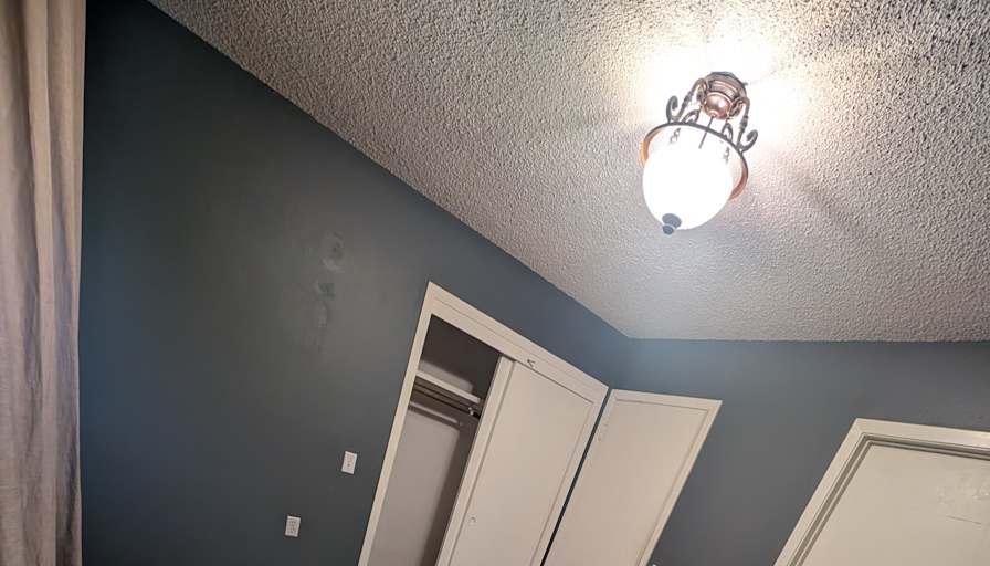 Makayla J Nelson's room