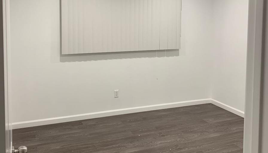 Larry Tsai's room