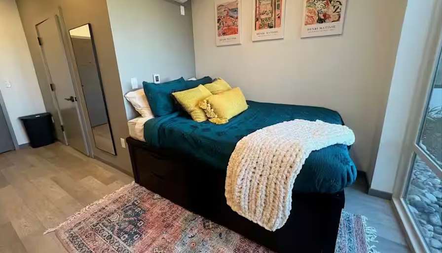 Tiffany's room