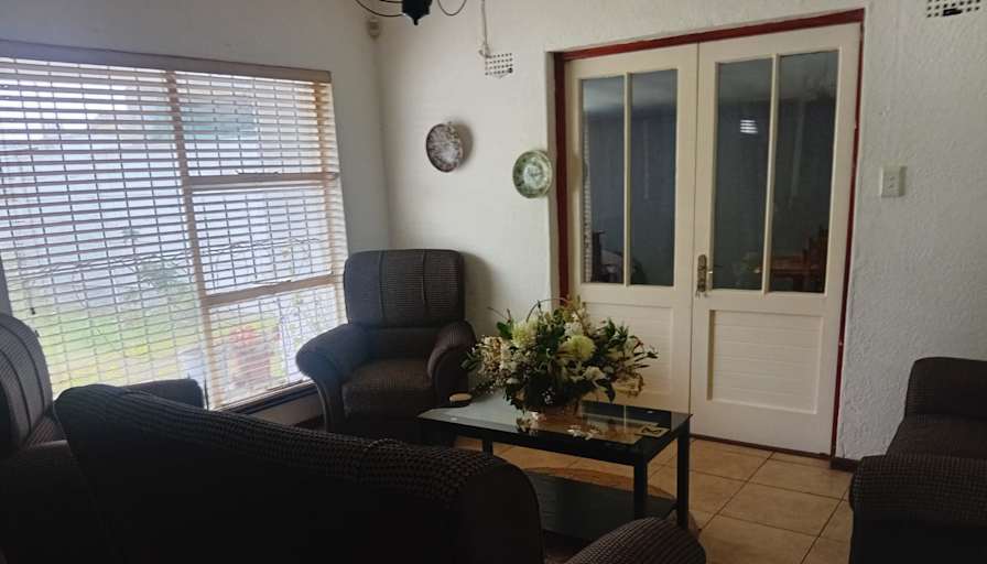 Beverley Carew's room