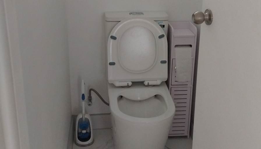 geoff's room