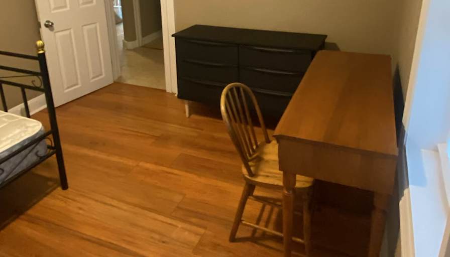 Andrea's room