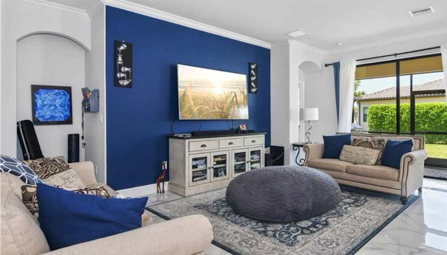 Josephine P's room
