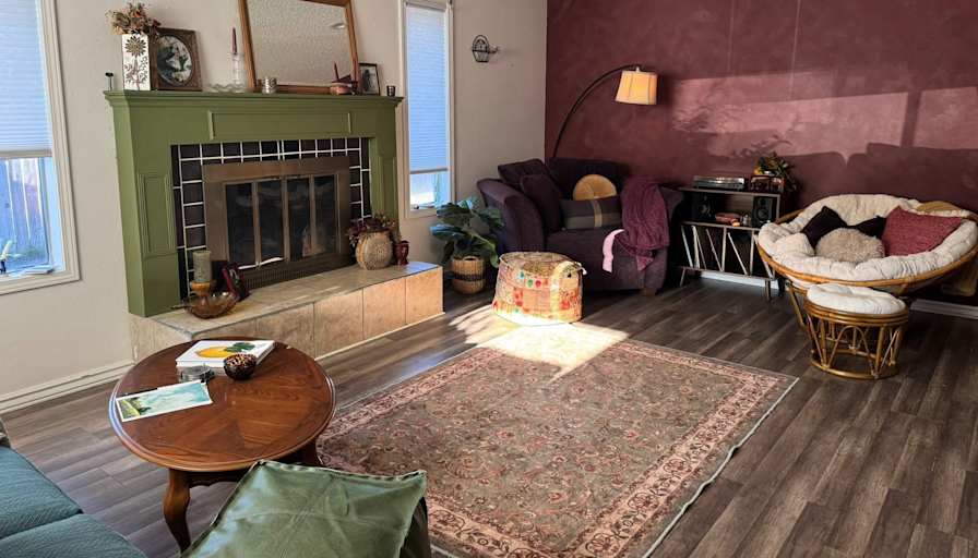 Hannah's room
