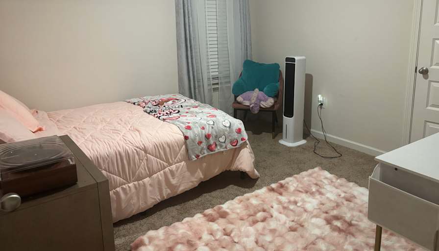 Shrell's room