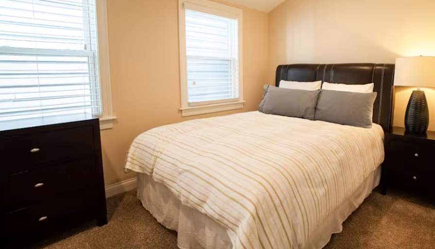 Caroline's room