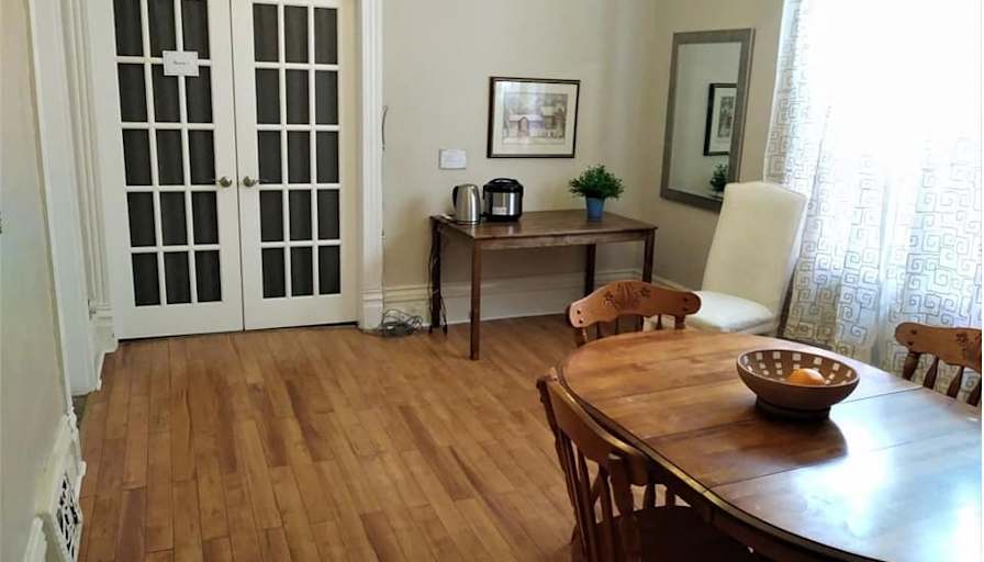 Kelly's room