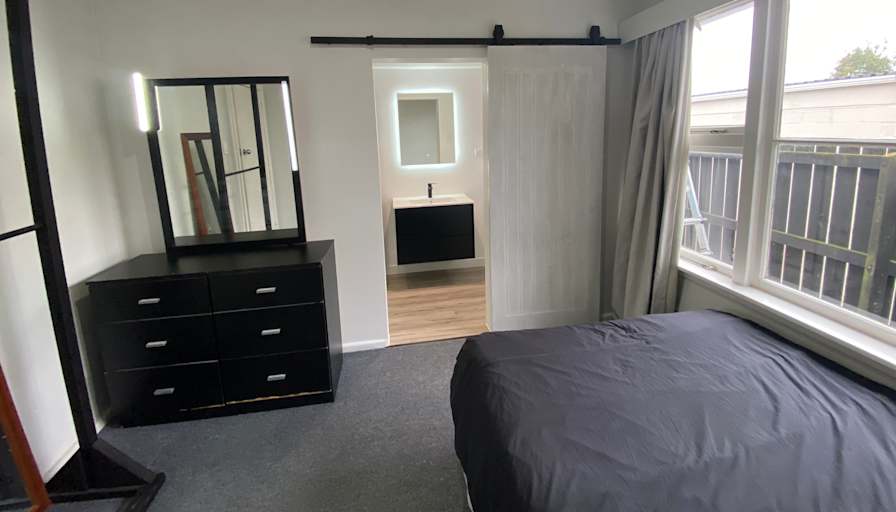 Alejandro Cruz's room