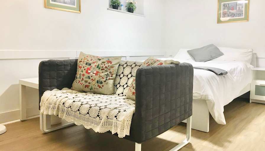 VH Rentals's room