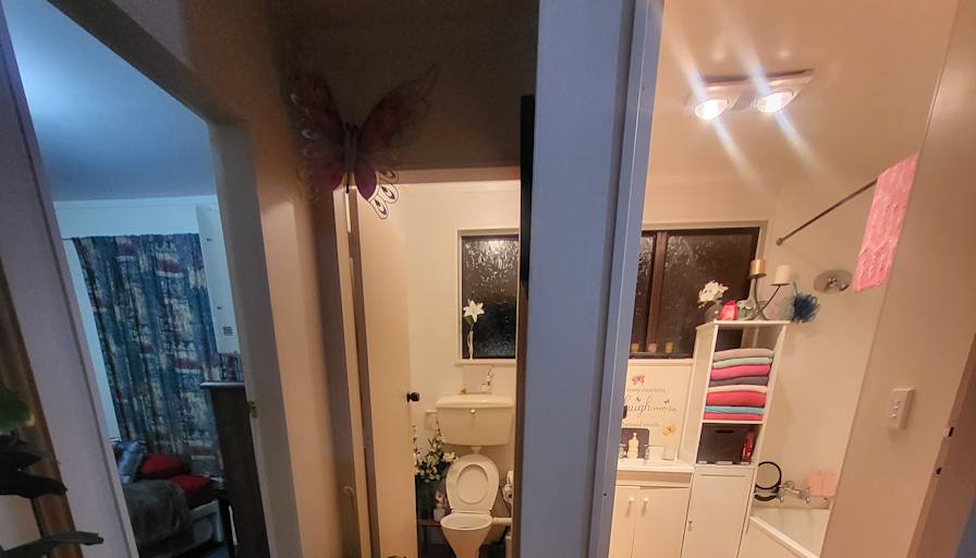 Tarnz Ellen's room