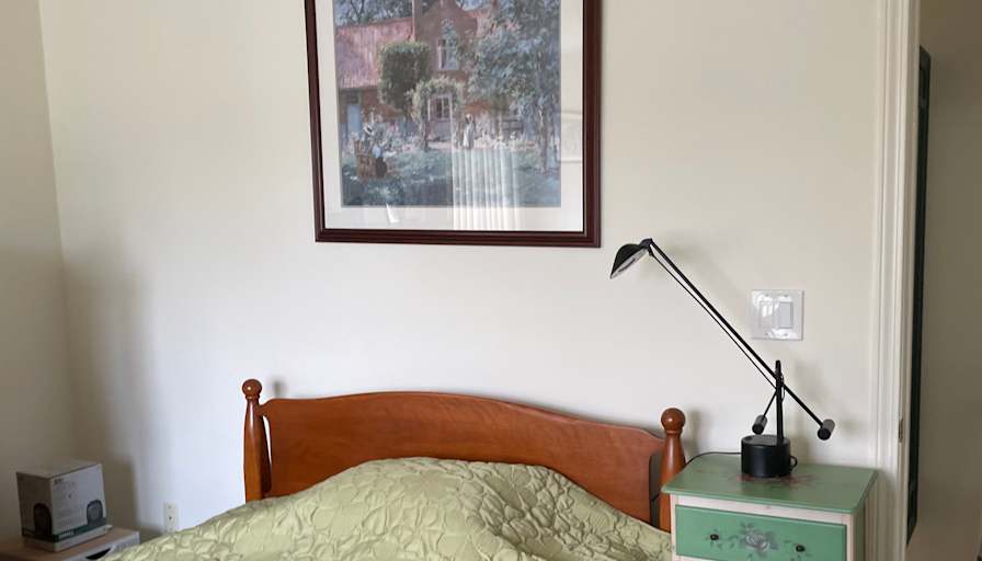 leonard's room