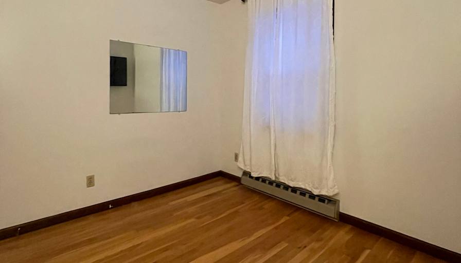 Raam's room