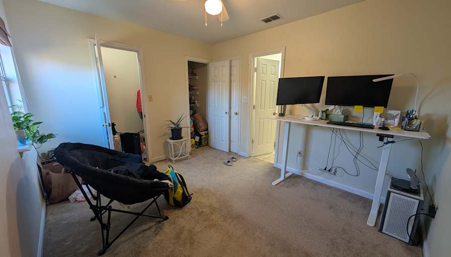 Kelis's room