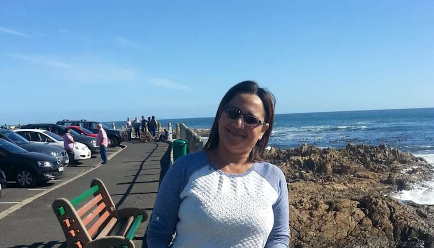 Lizette Michele