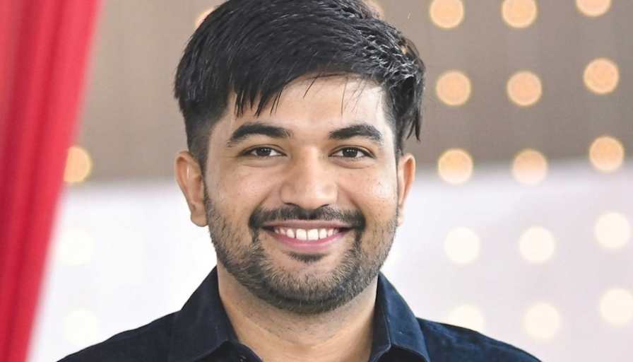 Dr Mohit