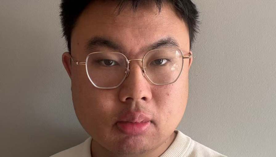 Ruiwei Li