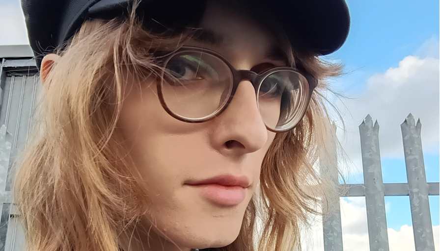 Simone