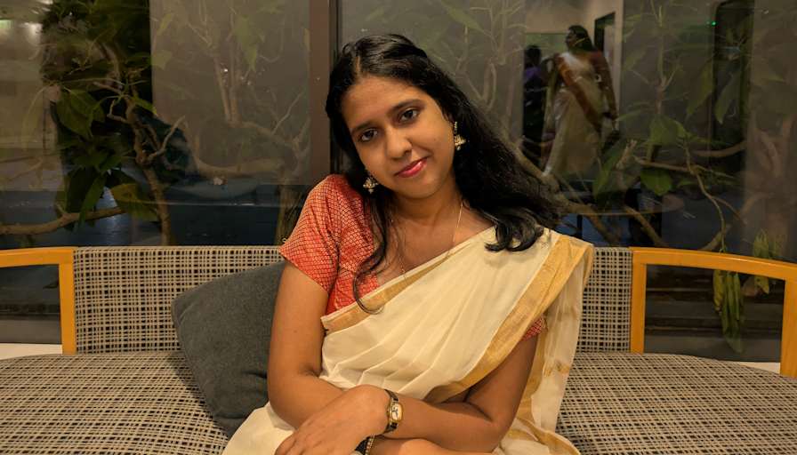 Lakshanya R