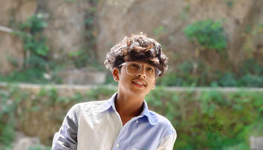 Divyanshu
