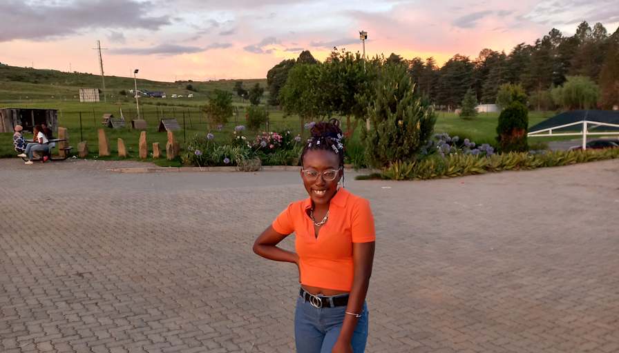 Mphoentle
