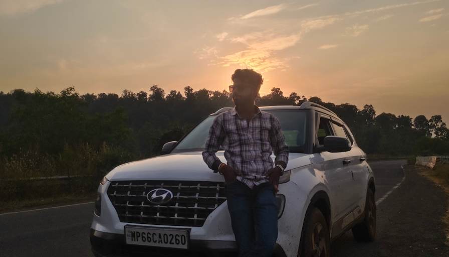 Anuj Tiwari