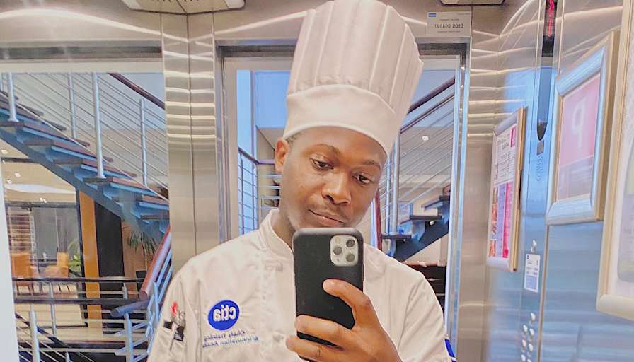 Surprise colani Mhlongo