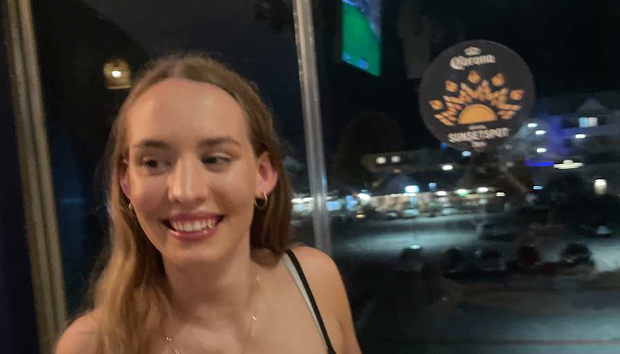 Mia