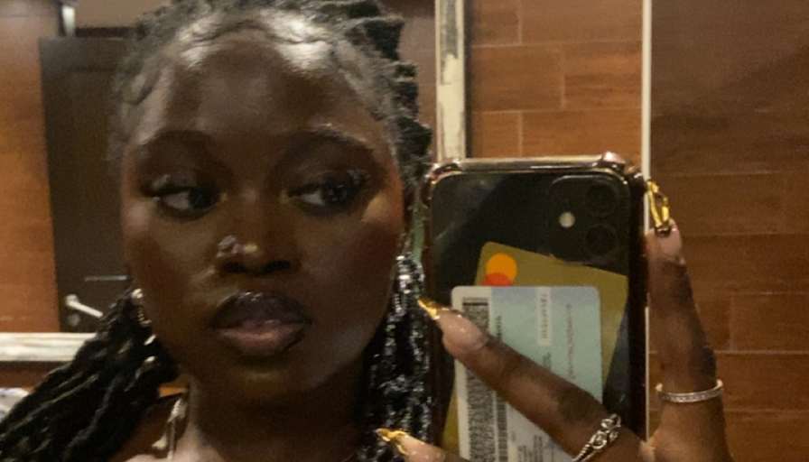Dee