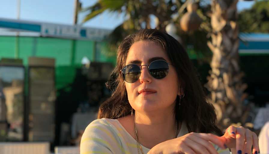 Ozge Batmaz