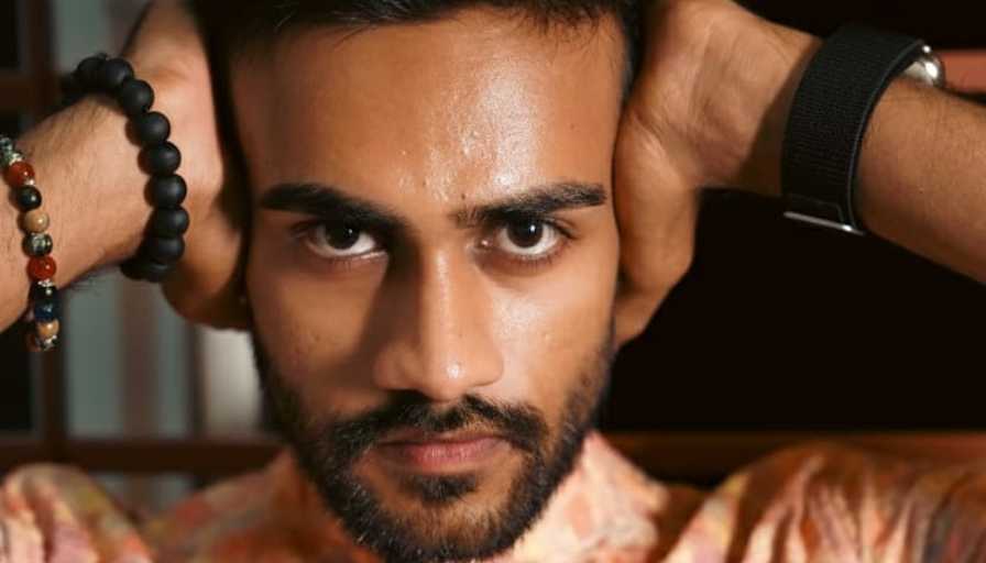 DHANUSH SR