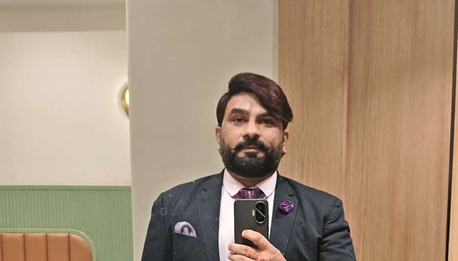 Mayank Thakkar