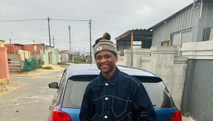 Alungile Dyan