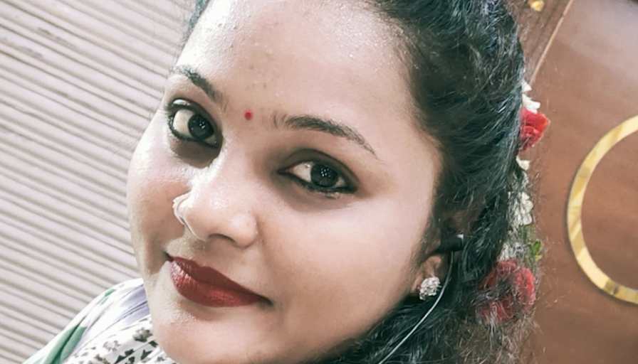 Seema dabhade
