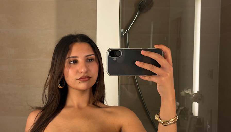 Mona