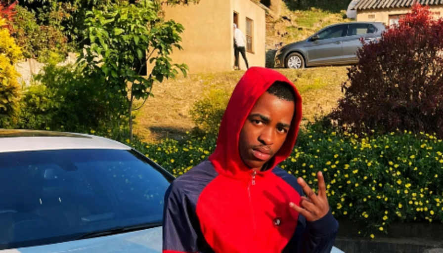 Akhona