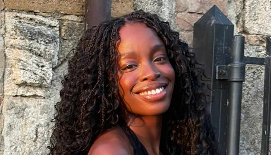 Omolola