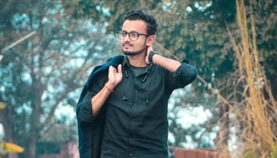 Divyanshu