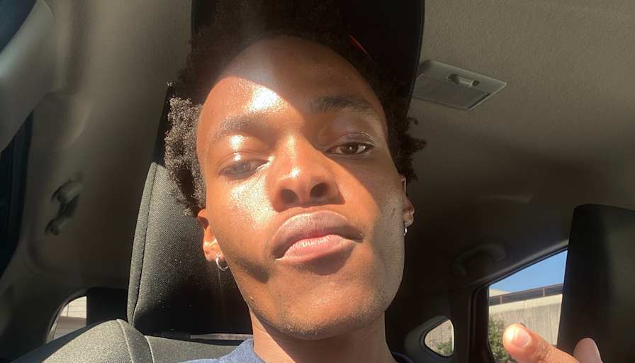 Sibusiso Ntshiza
