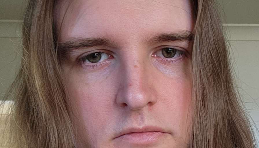 Em